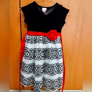 Girls lovely formal dress, Nanette, size 5, black and gray with red cute flower.